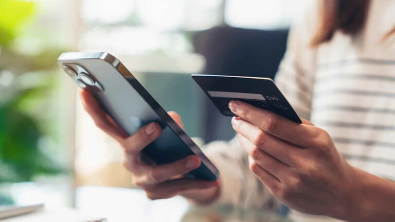 8 Online Stores Where Rich People Love To Shop