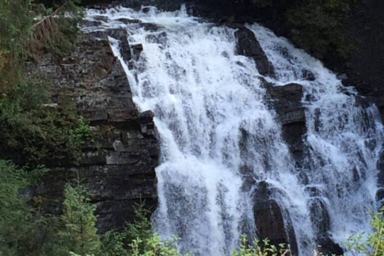 Alaska Power Company suing luxury lodge over public access to recreation site Alaska Power Company suing luxury lodge over public access to