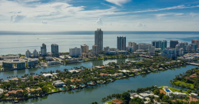Florida and Miami’s 20 richest billionaires ranked for 2025 | Lifestyle Florida and Miami’s 20 richest billionaires ranked for 2025 |