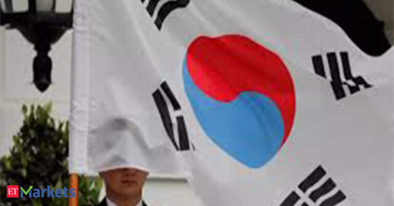 Gravity-defying Korean stock boom sparks wild Rolex, Bentley luxury shopping spree Gravity defying Korean stock boom sparks wild Rolex, Bentley luxury shopping