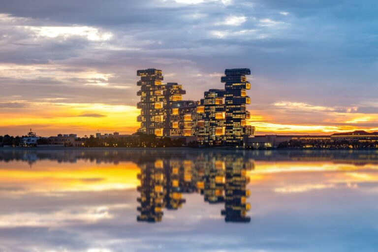 Inside The World’s Most Expensive Resorts: Exclusive Escapes Inside The World’s Most Expensive Resorts: Exclusive Escapes