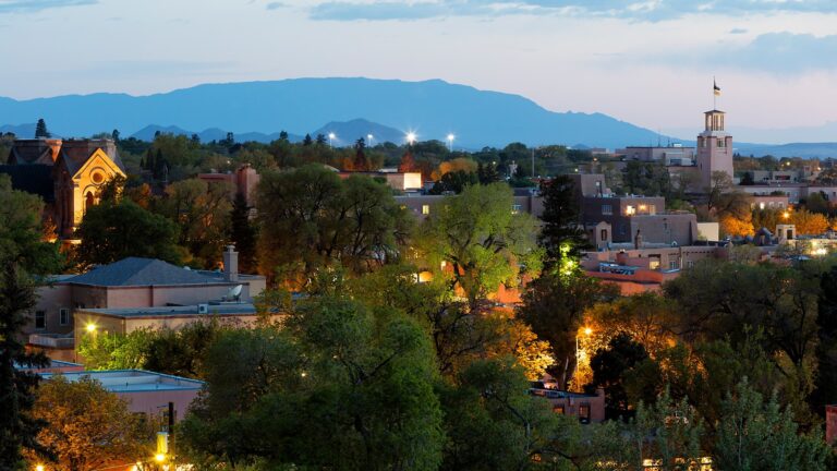 Santa Fe Tops New Luxury Housing Market Ranking as Wealthy