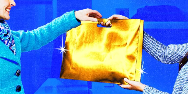 Shopping Status Symbol: Americans Still Buy Luxury Goods in Person Shopping Status Symbol: Americans Still Buy Luxury Goods in Person