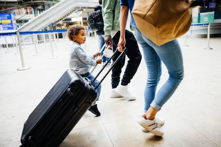 The top 11 tips for traveling with valuable luggage and handbags The top 11 tips for traveling with valuable luggage and