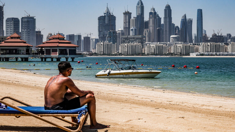 Dubai Luxury Hotels Turn to Residents as War Keeps Tourists