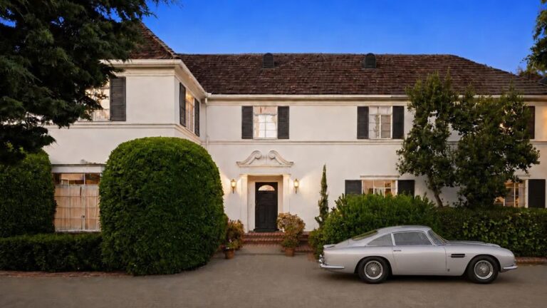 Singer Pat Boone Is Selling His Beverly Hills Home of