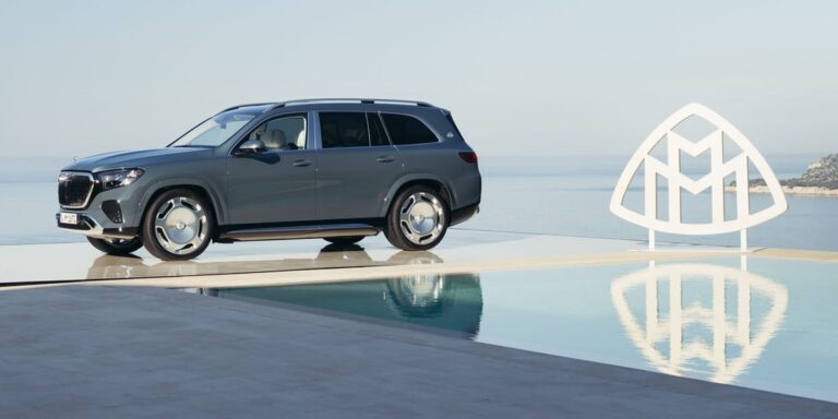 2027 Mercedes-Maybach GLS680: A Bedazzled, Powerhouse Luxury SUV 2027 Mercedes Maybach GLS680: A Bedazzled, Powerhouse Luxury SUV
