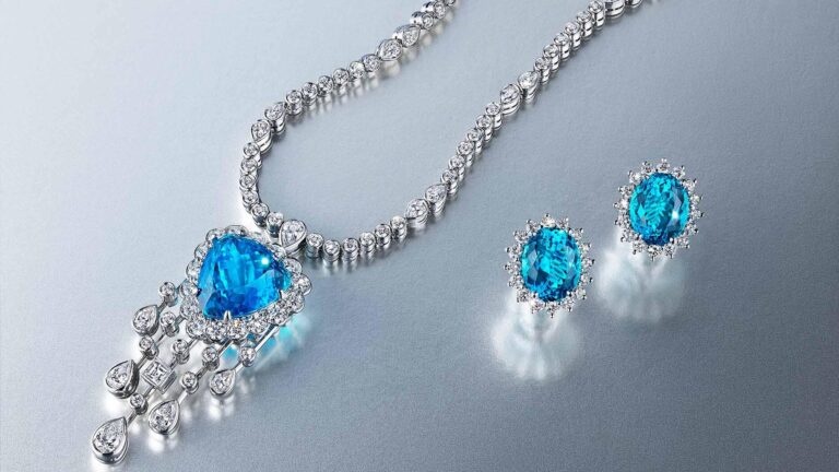 13.54 Carat Paraíba Tourmaline Sets Records at Christie’s