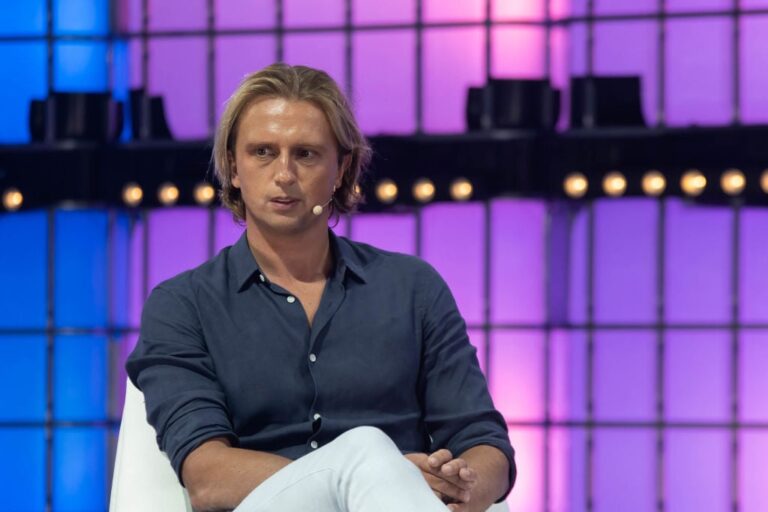 A Fintech Billionaire Used ChatGPT To Buy A $400 Million Superyacht. A Yacht Broker Feels Cut Out And Is Now Suing For A $20 Million Commission A Fintech Billionaire Used ChatGPT To Buy A $400 Million